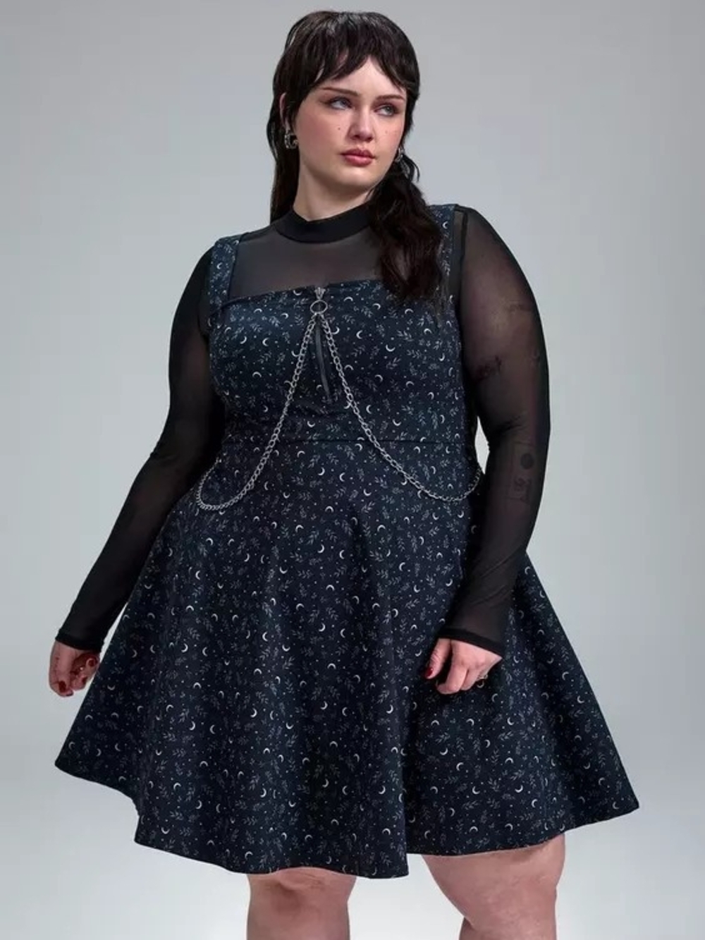 Nwot 0x Torrid Nightfall Chain Mini Dress - Picture 4 of 6